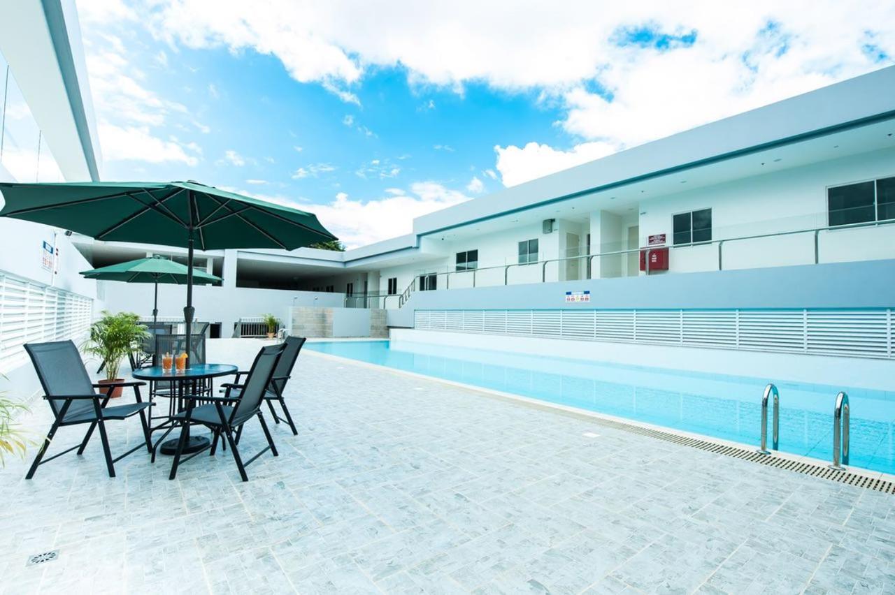 Aman Hills Hotel Kampong Timbunan Esterno foto
