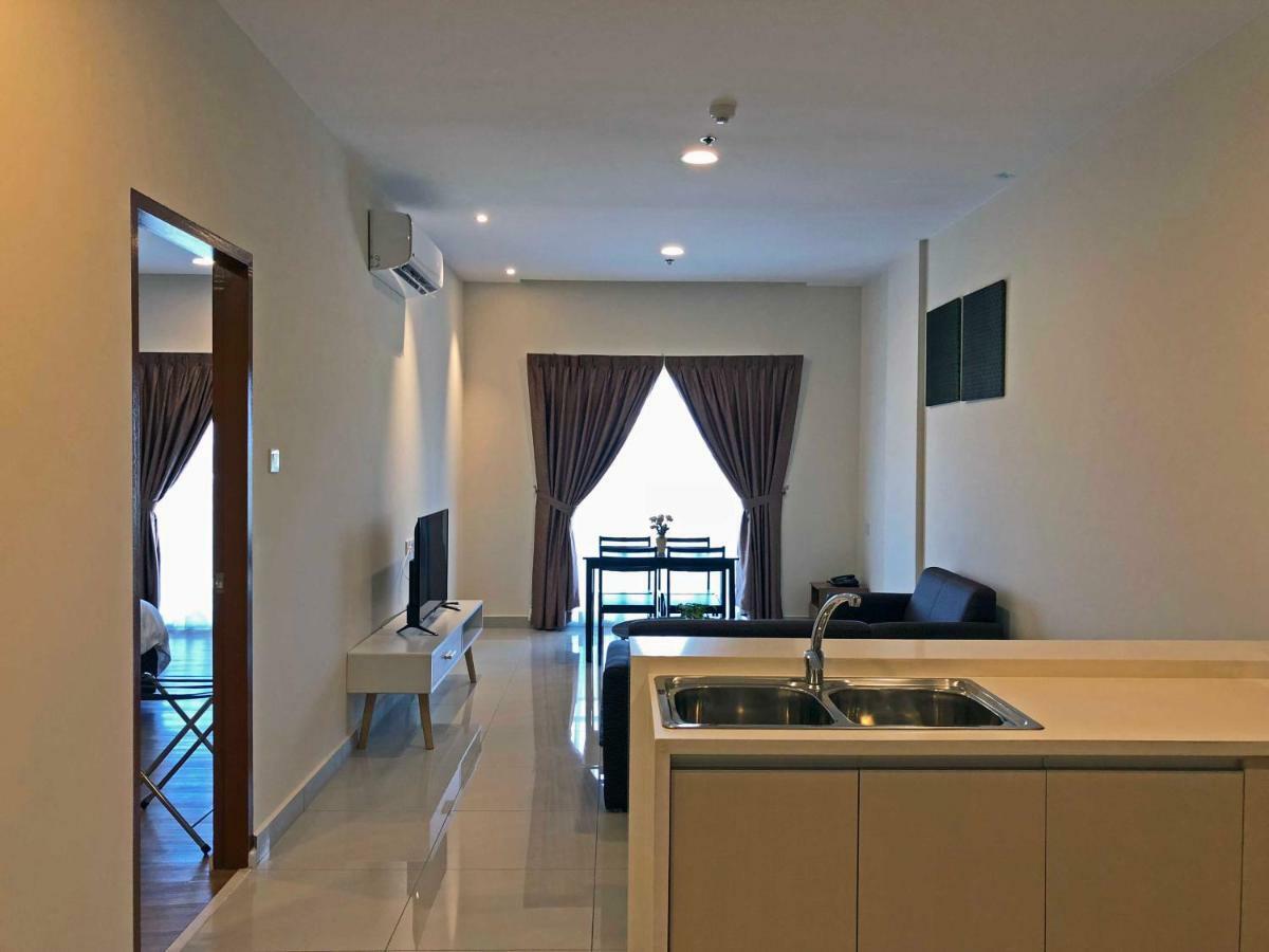 Aman Hills Hotel Kampong Timbunan Esterno foto